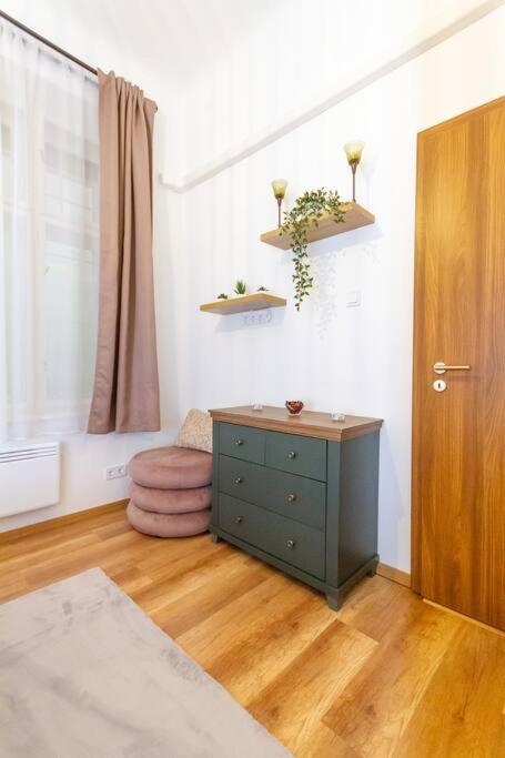 Luxe Haven On Lonyay By Newave Apartments Budapest Extérieur photo